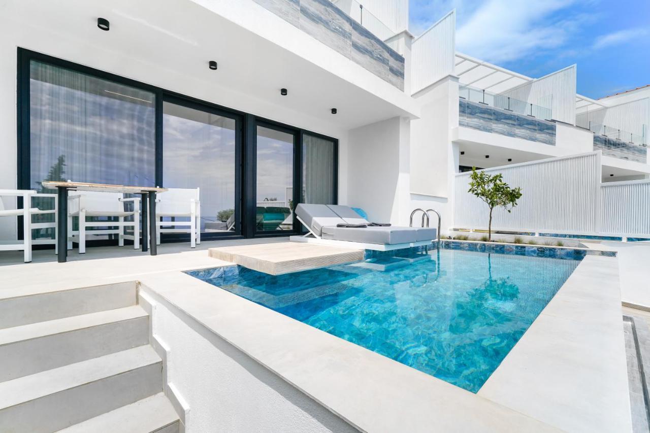 Mythodea Prive Luxury Suites Chrysi Ammoudia ภายนอก รูปภาพ