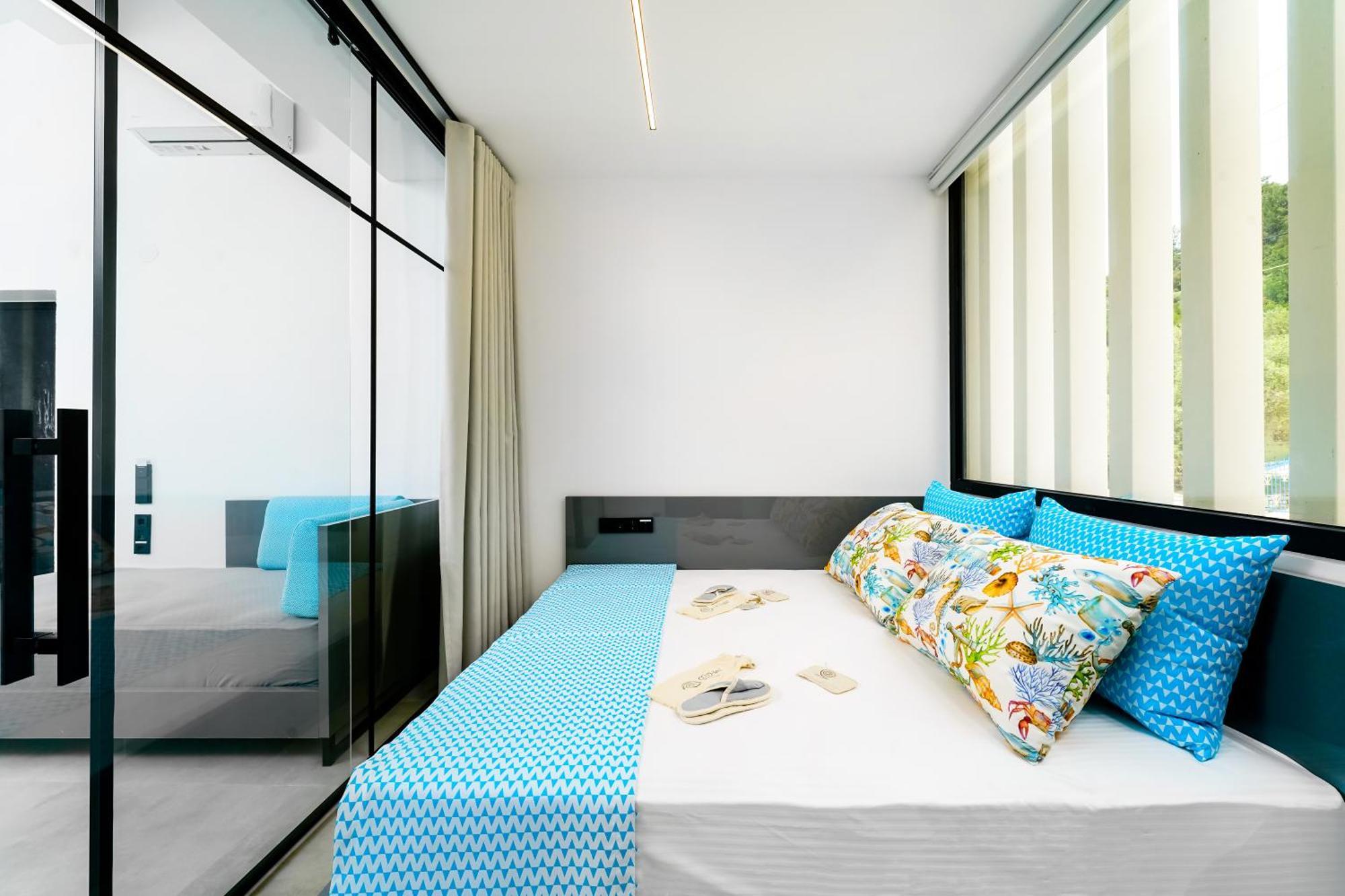 Mythodea Prive Luxury Suites Chrysi Ammoudia ภายนอก รูปภาพ