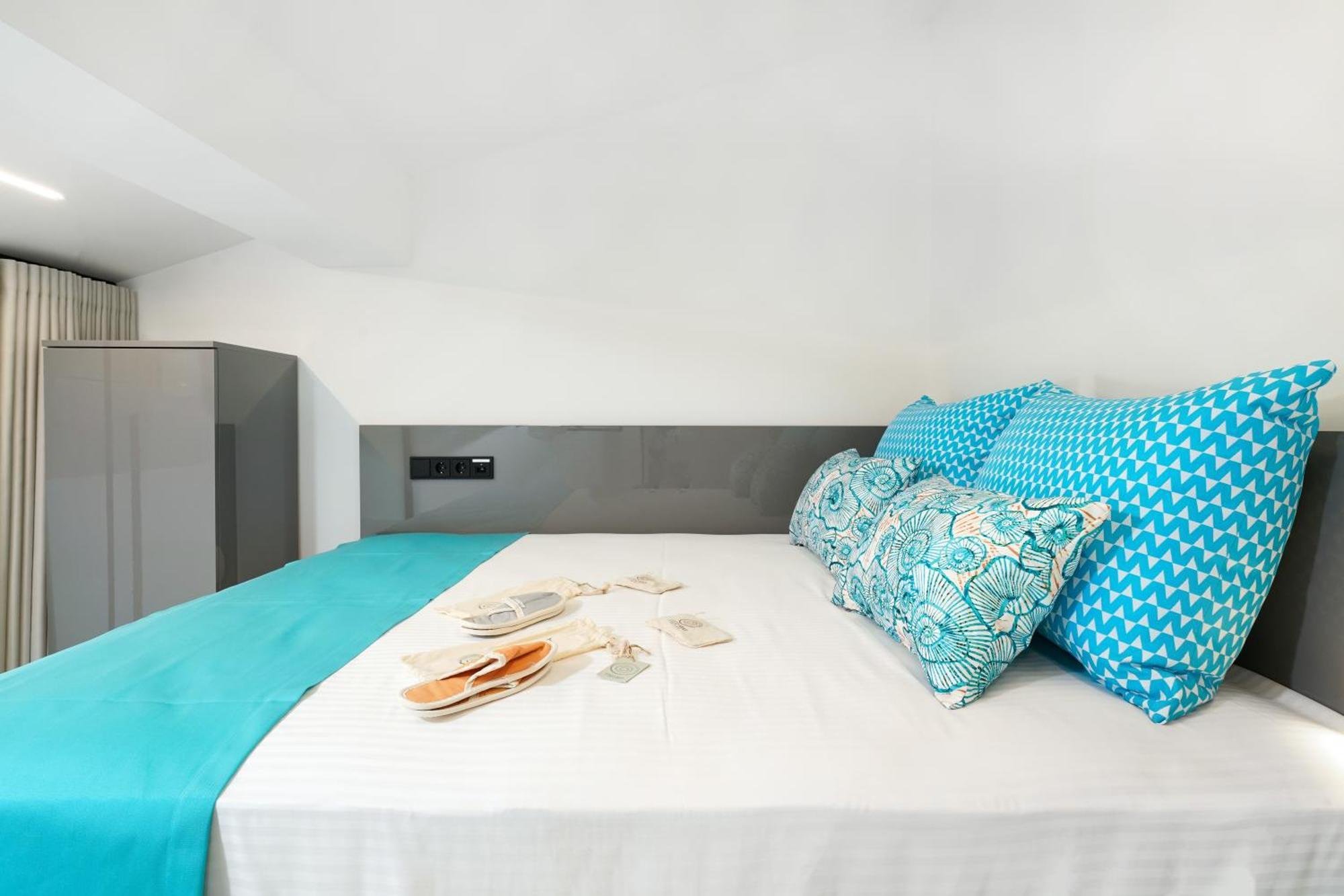 Mythodea Prive Luxury Suites Chrysi Ammoudia ภายนอก รูปภาพ