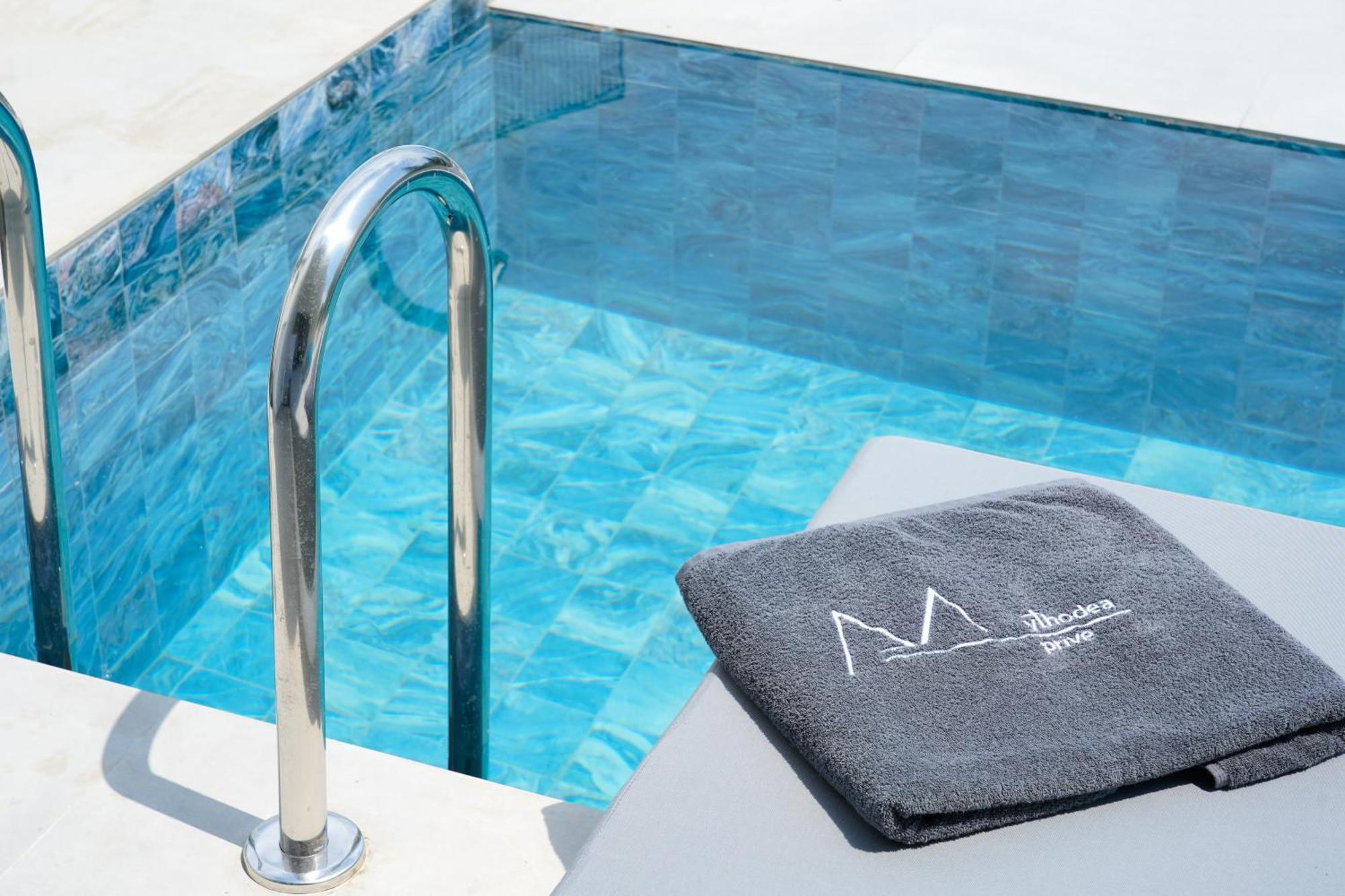 Mythodea Prive Luxury Suites Chrysi Ammoudia ภายนอก รูปภาพ