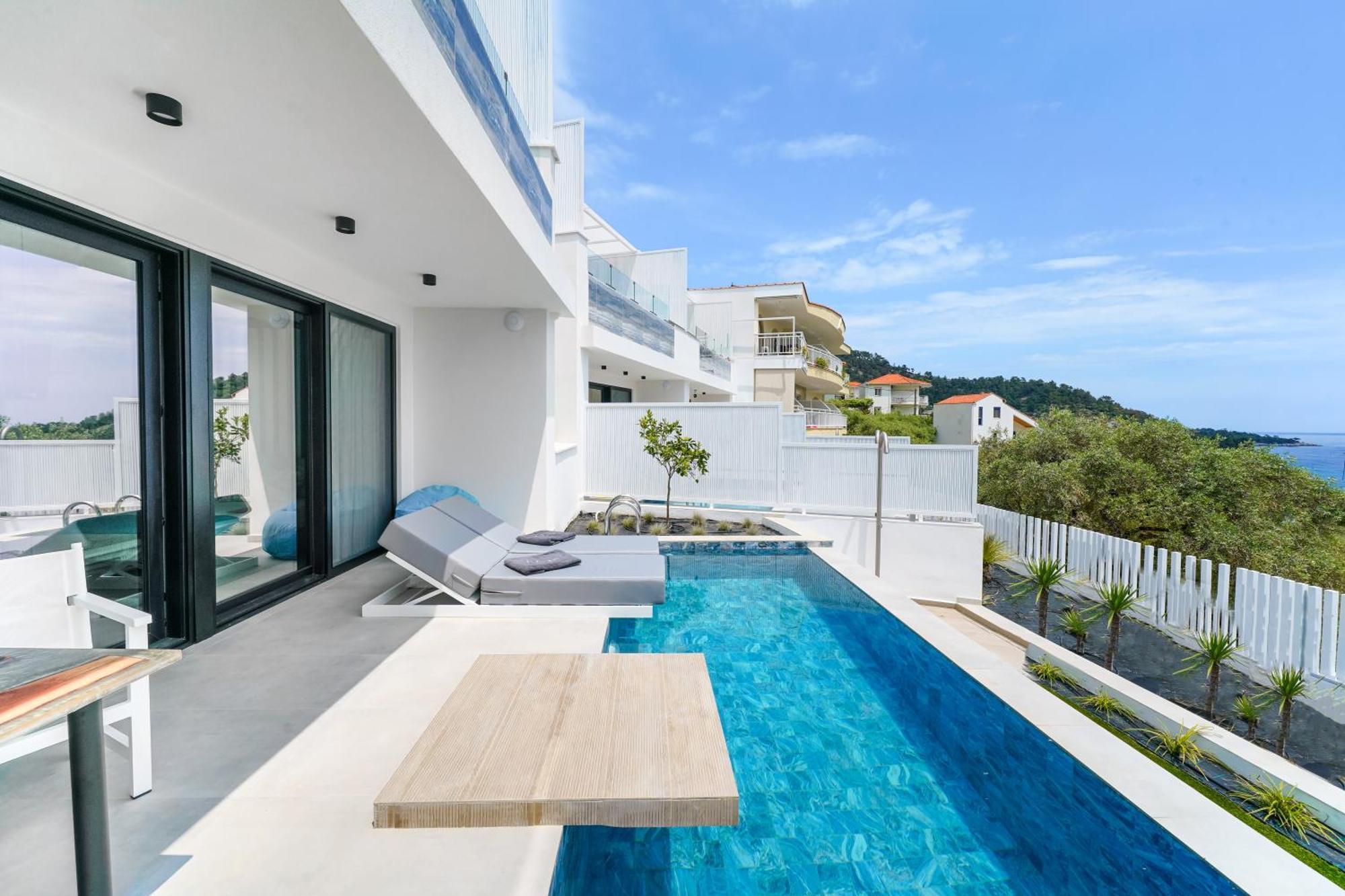 Mythodea Prive Luxury Suites Chrysi Ammoudia ภายนอก รูปภาพ